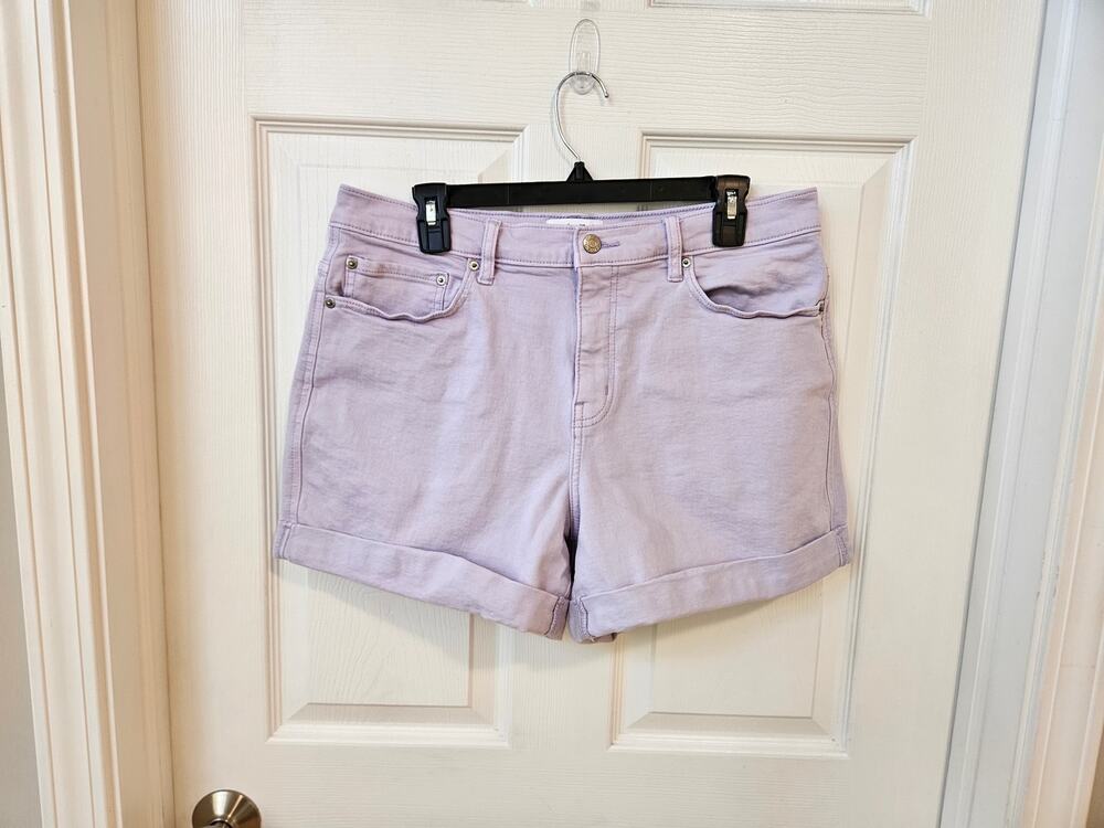 DAZE Denim Lavender Tough Love Cuffed Jean Shorts Size 31